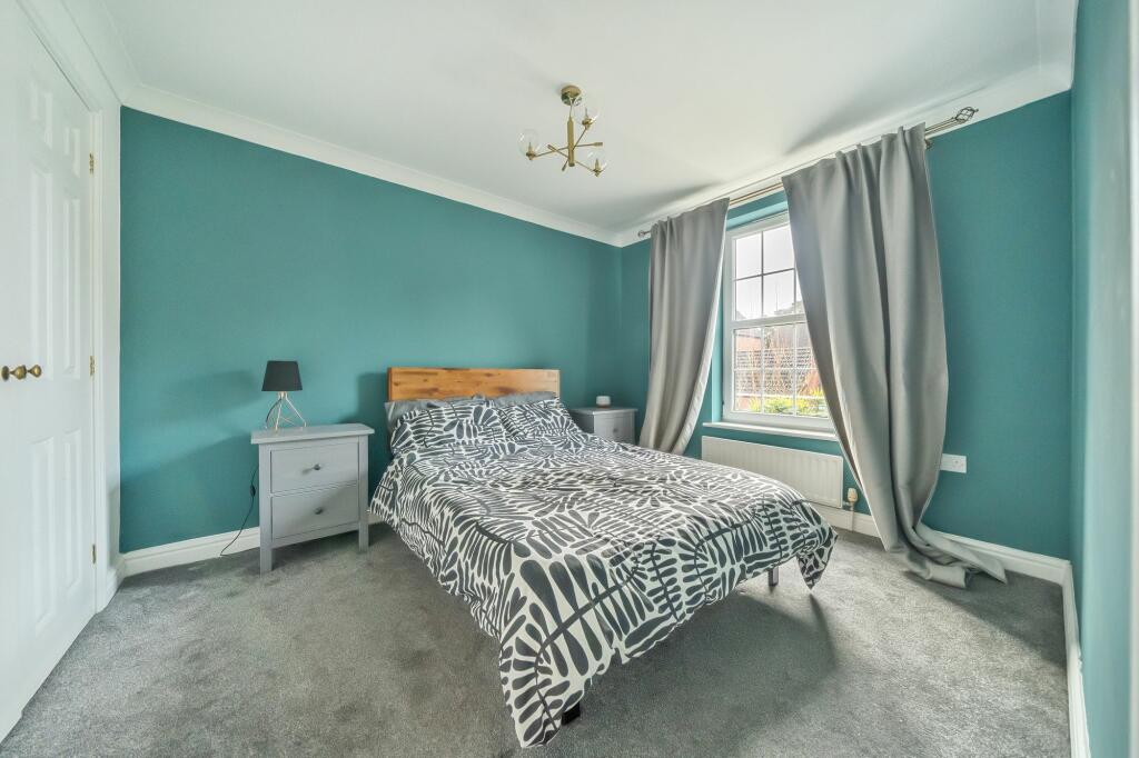 Principal bedroom