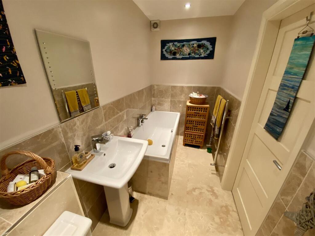 Bramleys Estate Agents - The Orchards - Bellstring