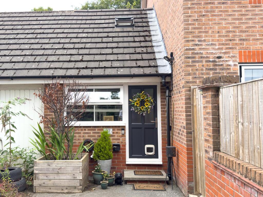 Playroom Door &amp; Driveway.jpg