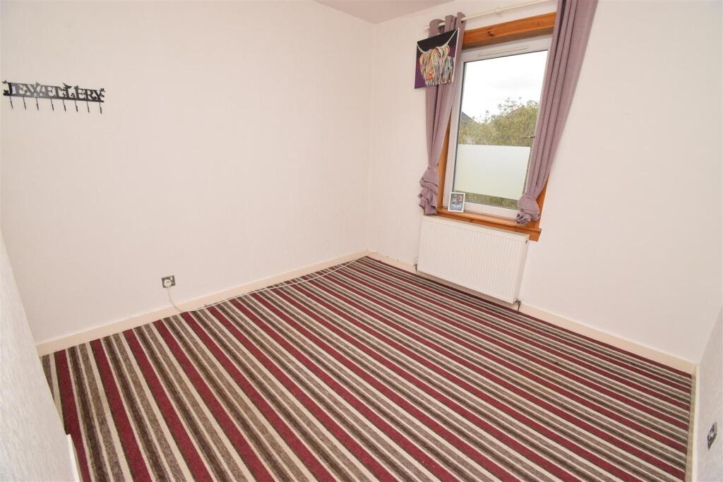 BEDROOM TWO (2).JPG