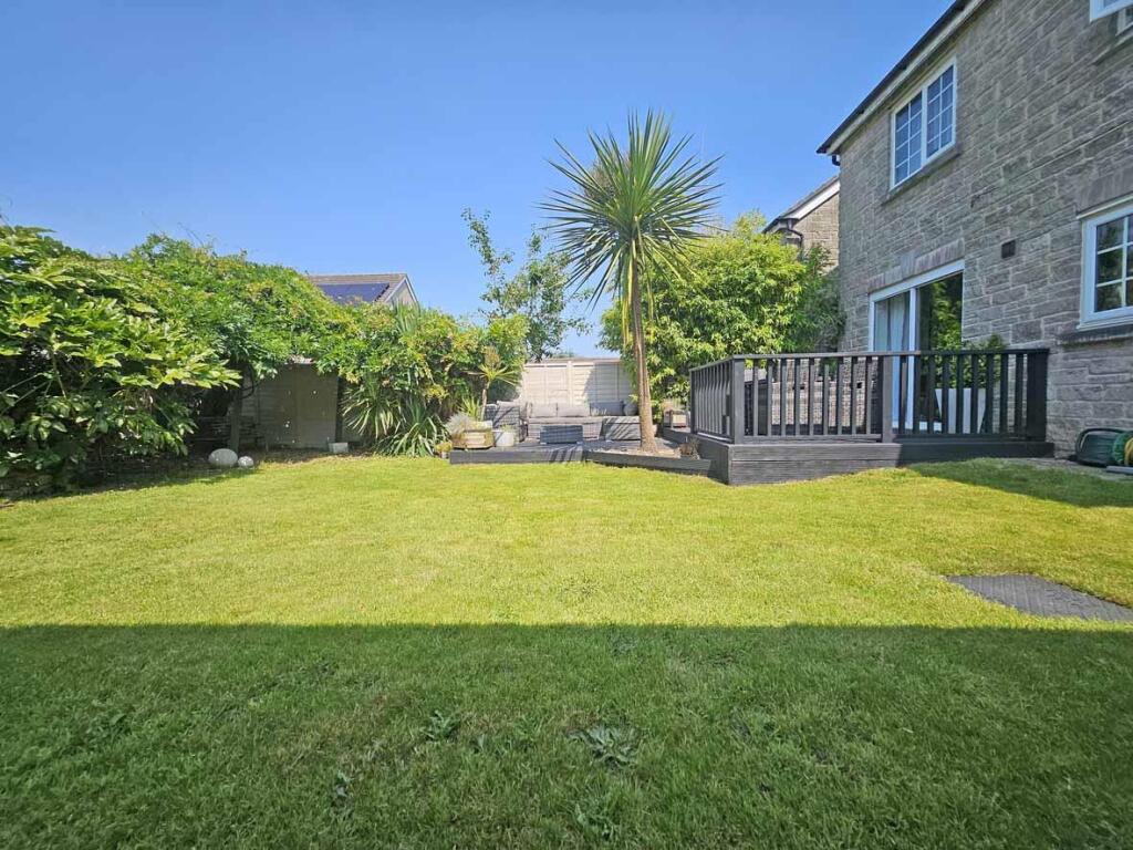 Aberdeen Avenue 100 Garden 4.jpg