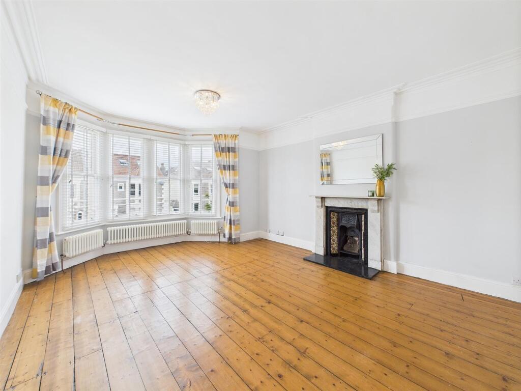 2 - Spacious Maisonette for Auction, St Andrews, B