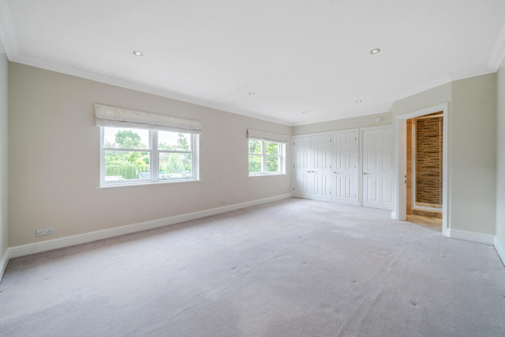 1317208-65-685d25...