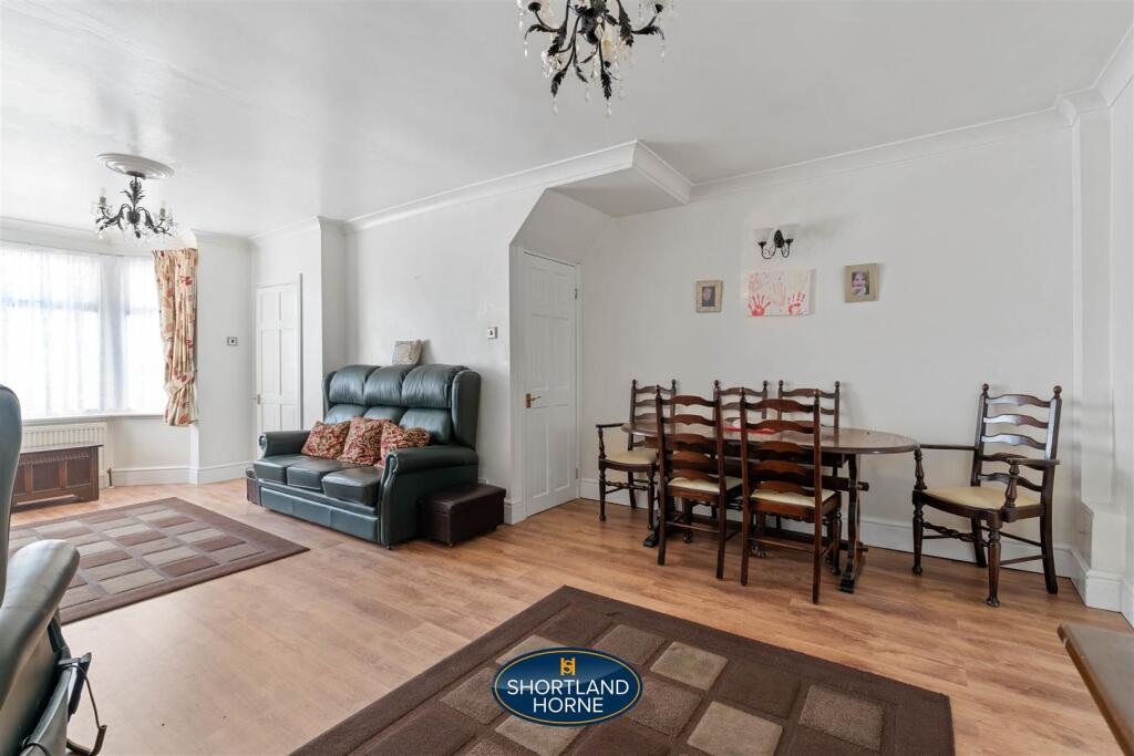 Lounge / Dining Room