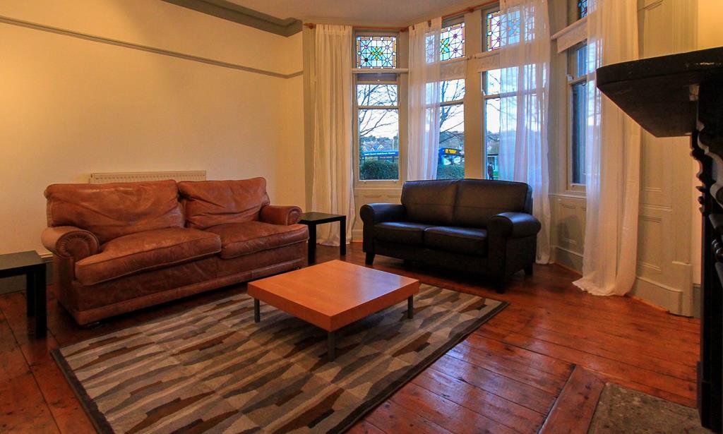 1, 36 Ninian Road LR (5 of 17).jpg
