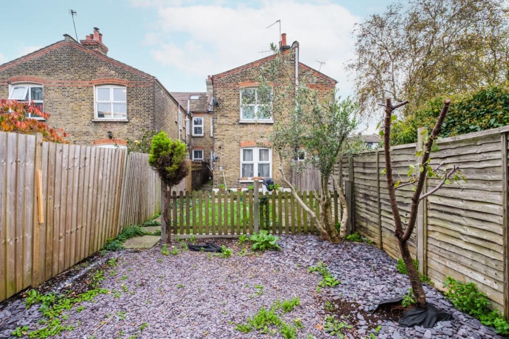 Lrg_190-DAMES-ROAD-4