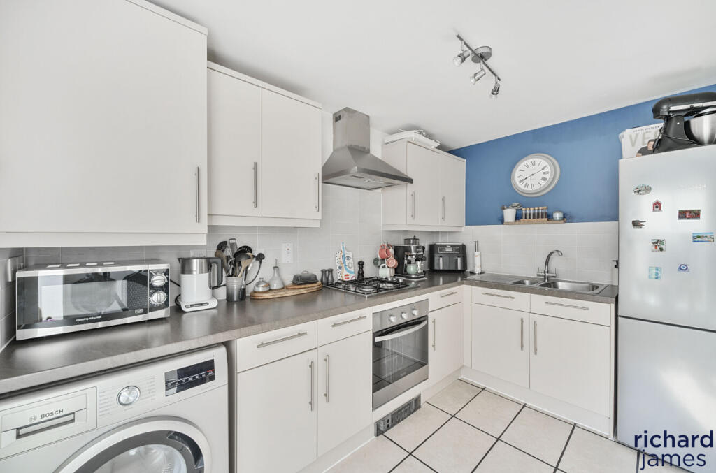 74fcd17b09e54a5ea9e8562c2dbfa018