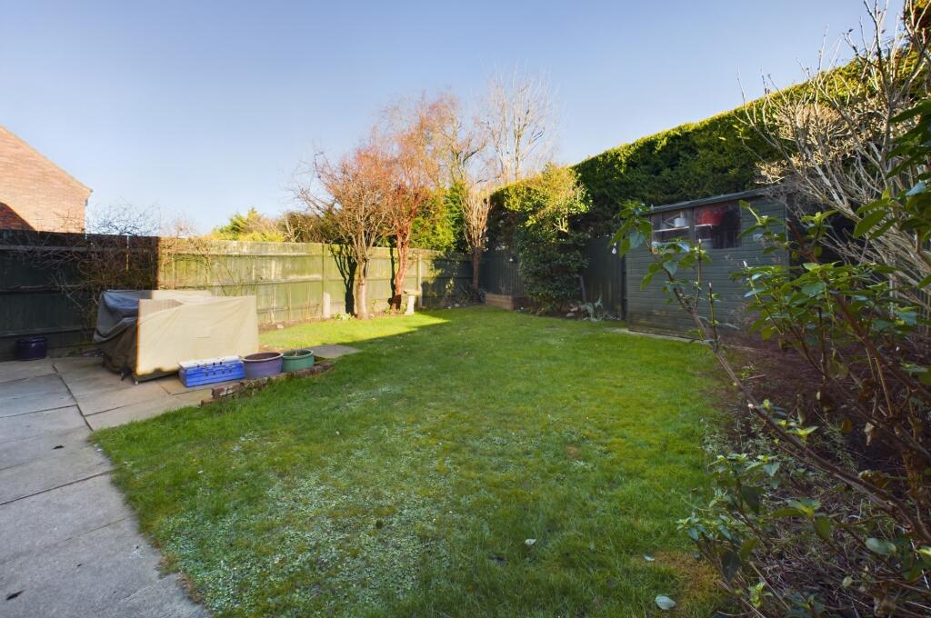 CAM02545G0-PR0325-STILL040