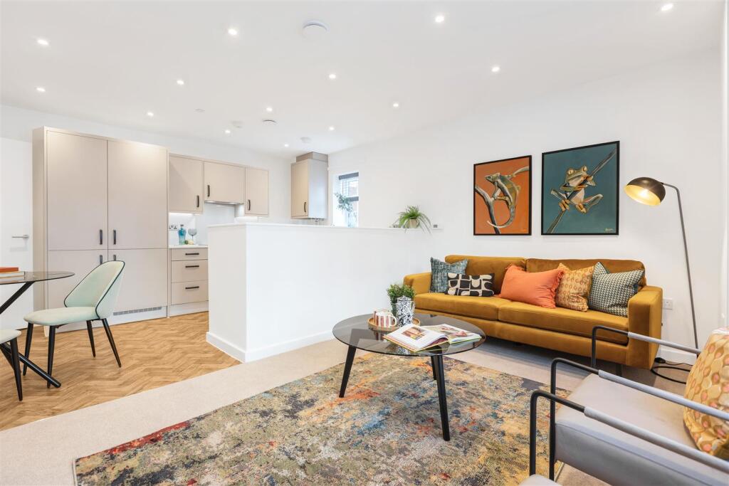 Plot 5, Gary Grindal Court, Letchworth Garden City SG6 1WN