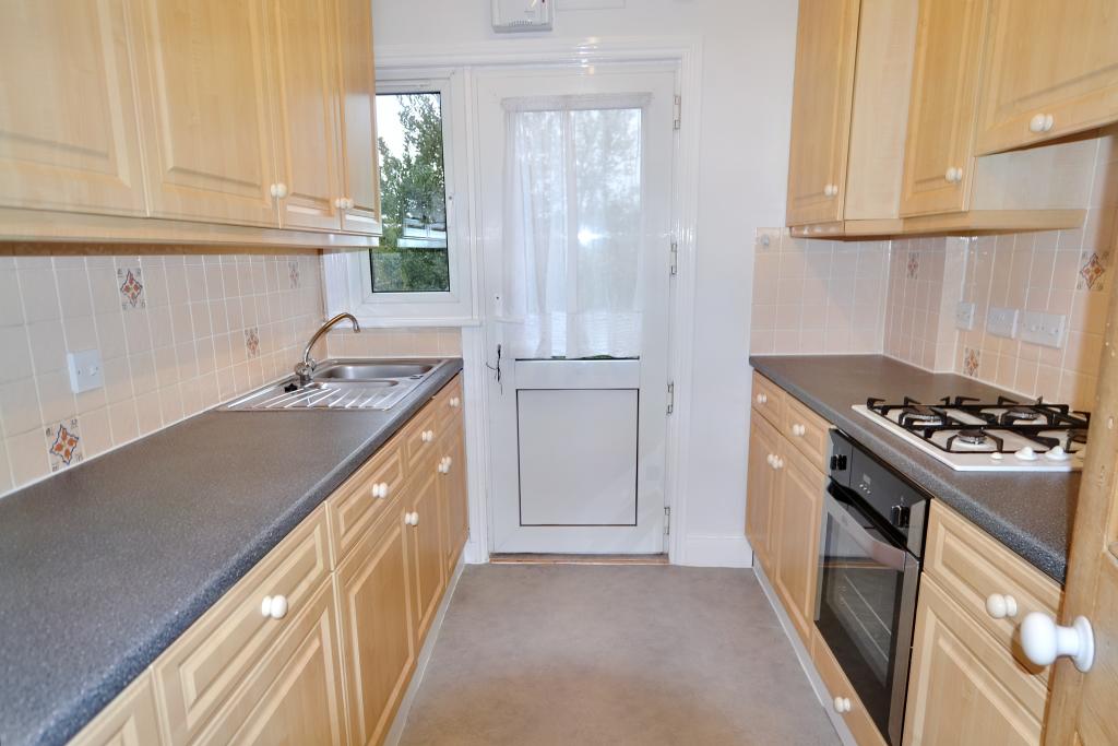 3.kitchen.JPG
