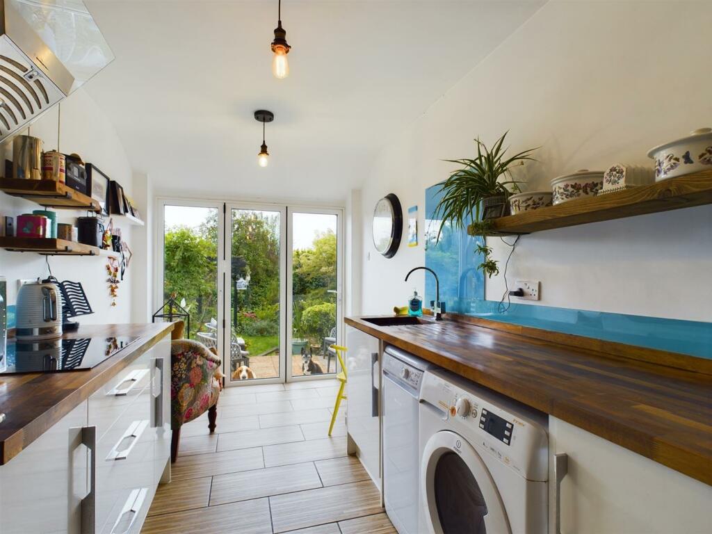 Kitchen/Breakfast Room