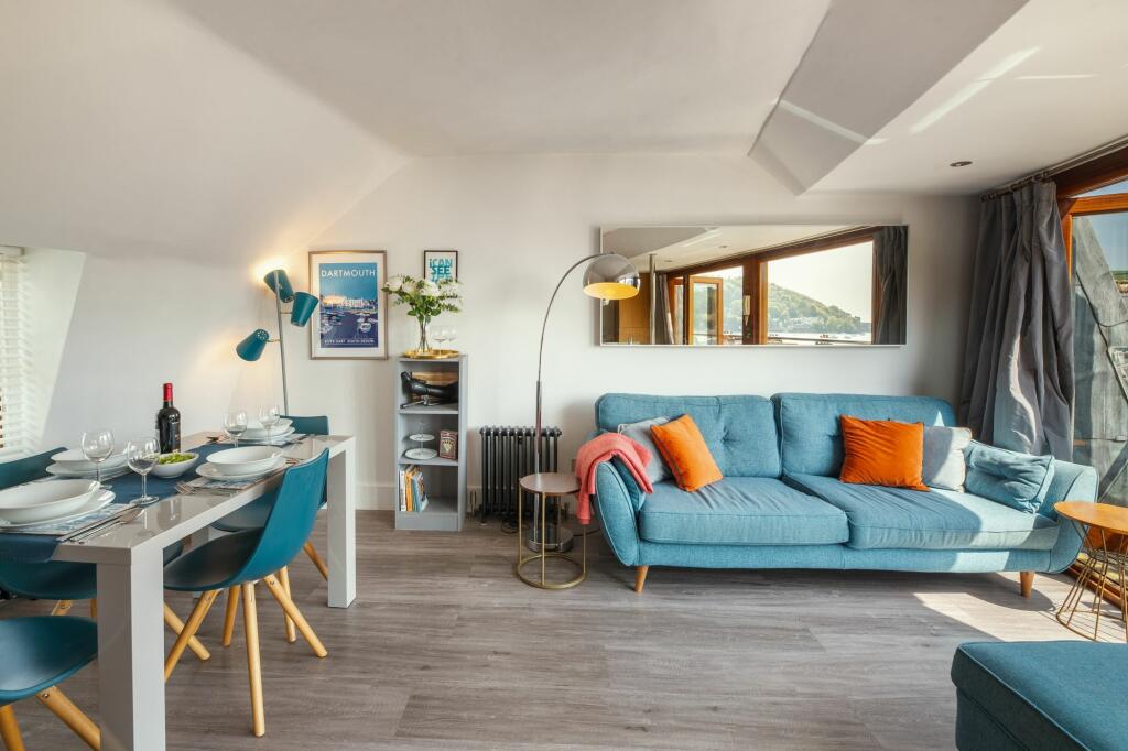 Perfect View_Sitting Room_48 Newcommen Rd_Dartmouth