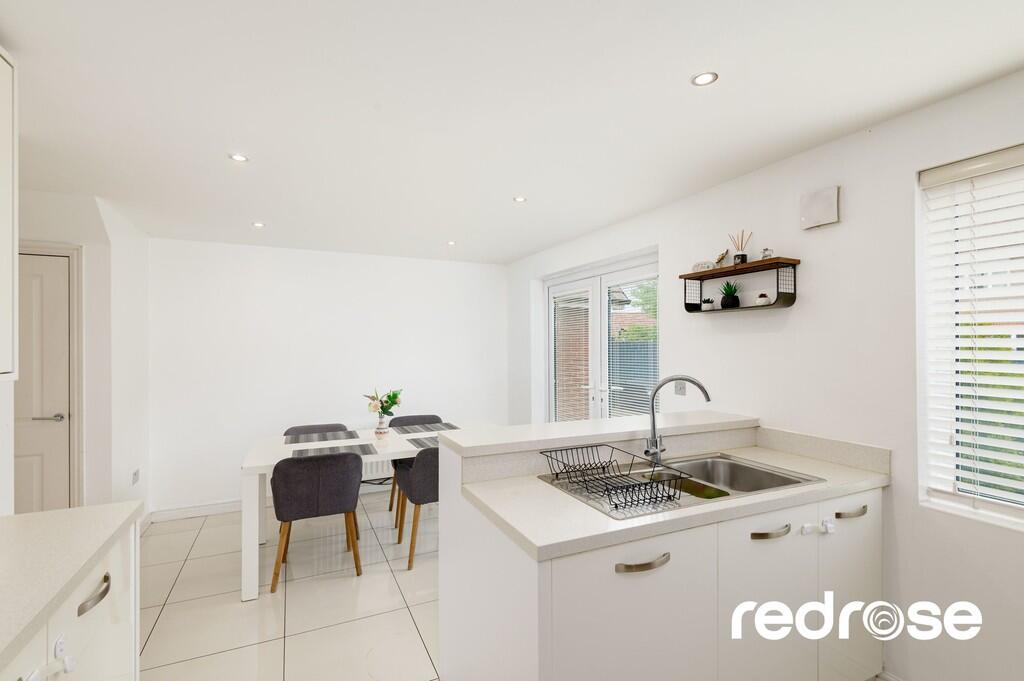 web_8 Border Driv...