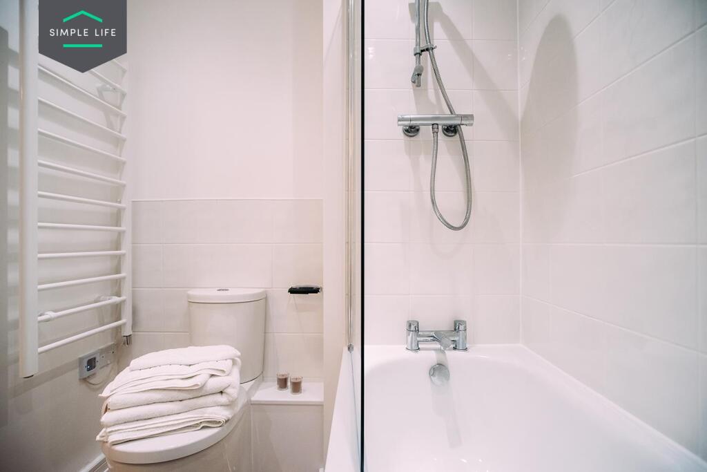 Alder_bathroom2.jpg