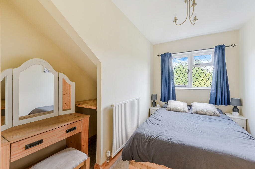 DORMANS ROAD, 1 -...