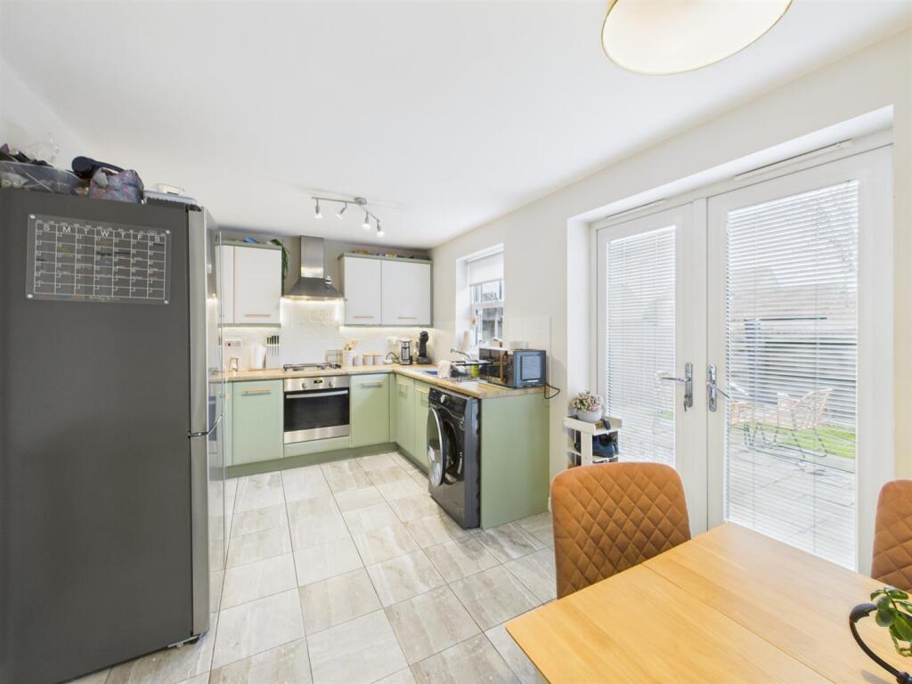 Kitchen / Dining Room