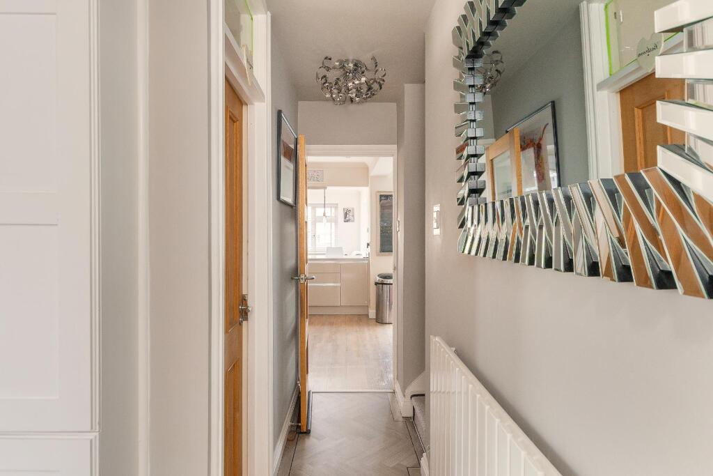4R8DHE - Hallway A.jpg