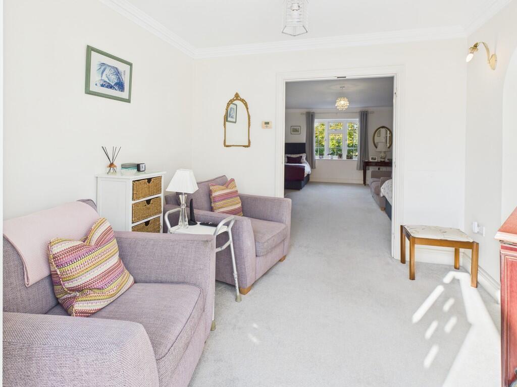 CAM05068G0-PR0052...