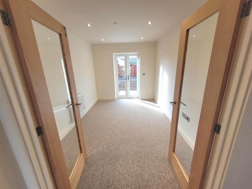 Chestnut_dining room plot 10 .jpg