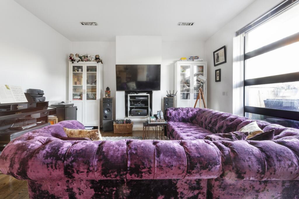 150120245_HAMPBP_...