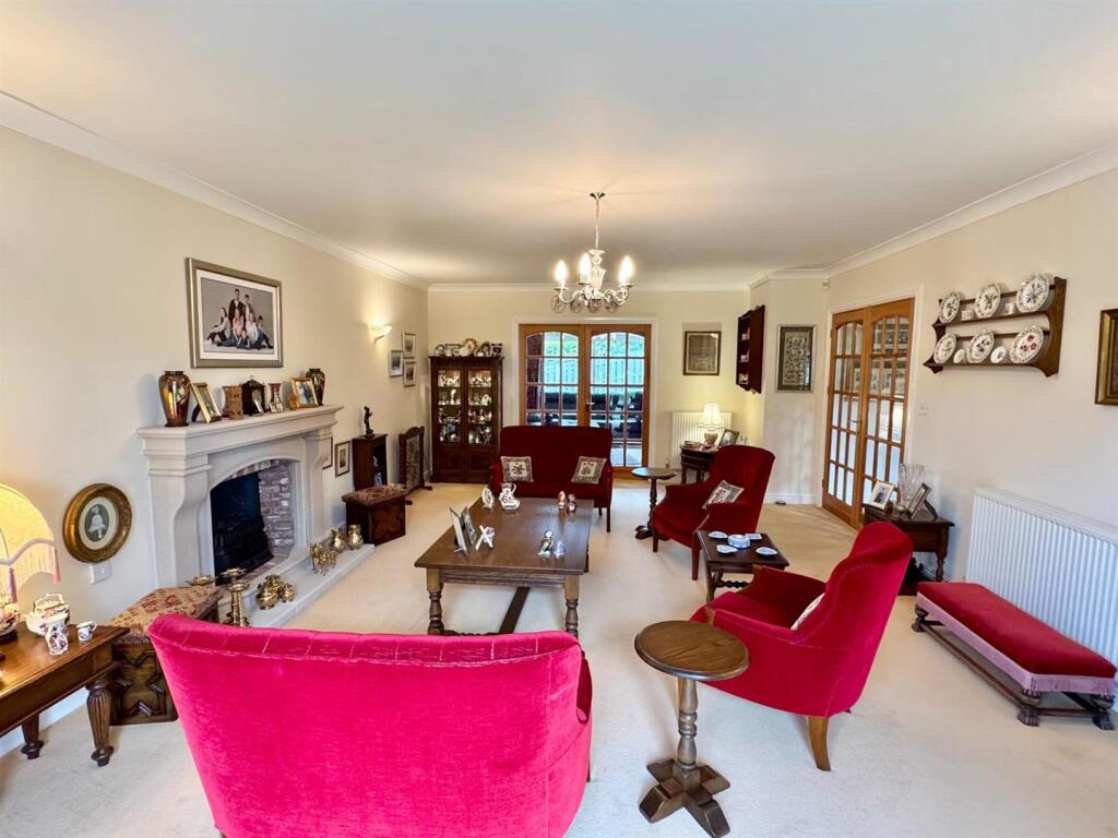 PHOTO-2025-08-12-06-56-38 (16).jpg