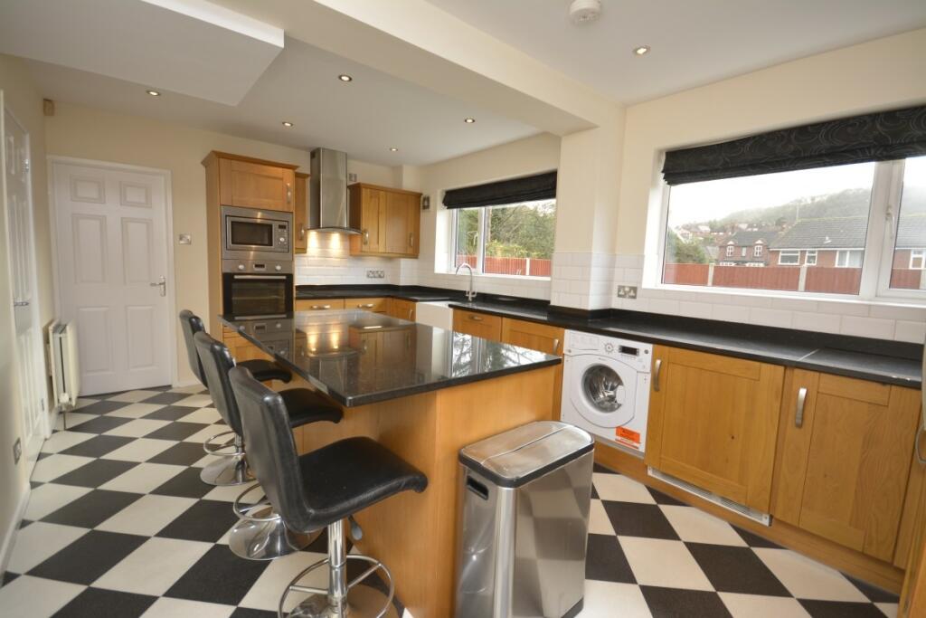Kitchen/ Breakfast R