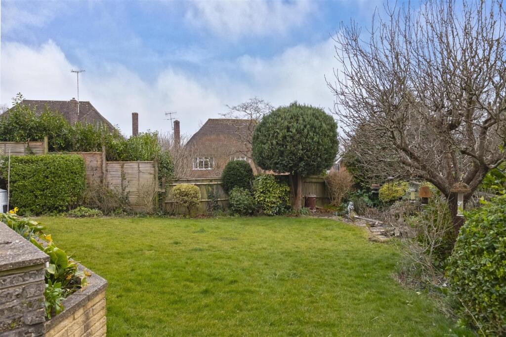 For Sale by Aspire Residential | Longlands Glade