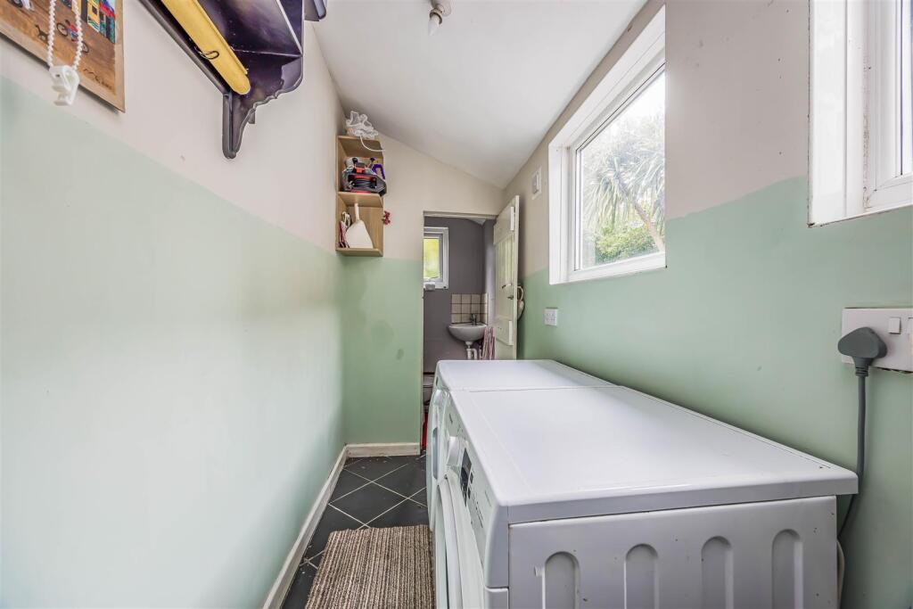 162 Brockhurst Road, Gosport-Small-PorticoMarketin