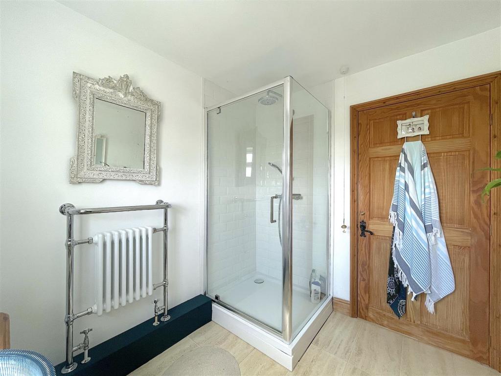 Shower Room (2).jpeg