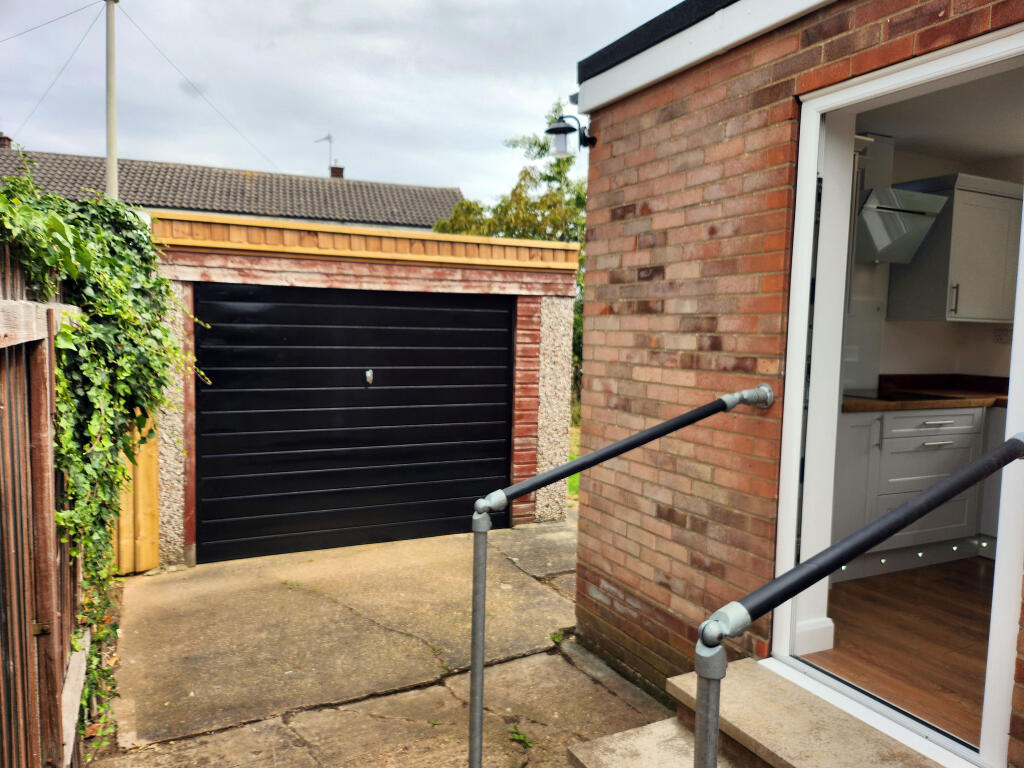 12 Lee Av - Add Garage pic