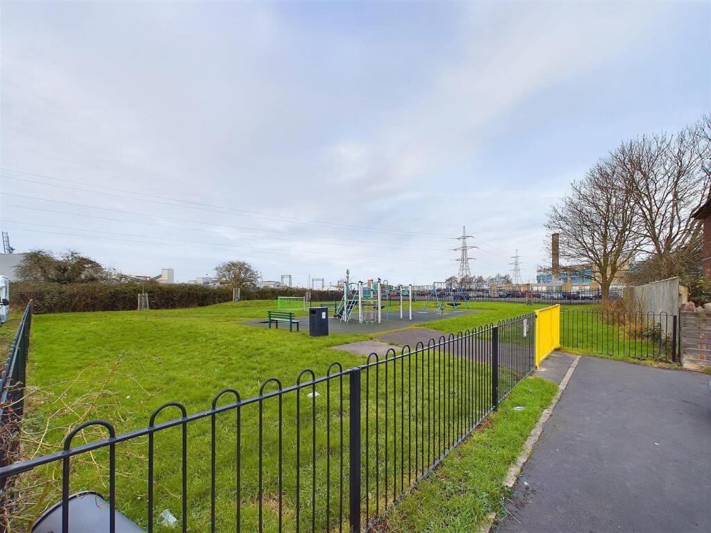 11 - Terraced House for Auction, Avonmouth.jpg