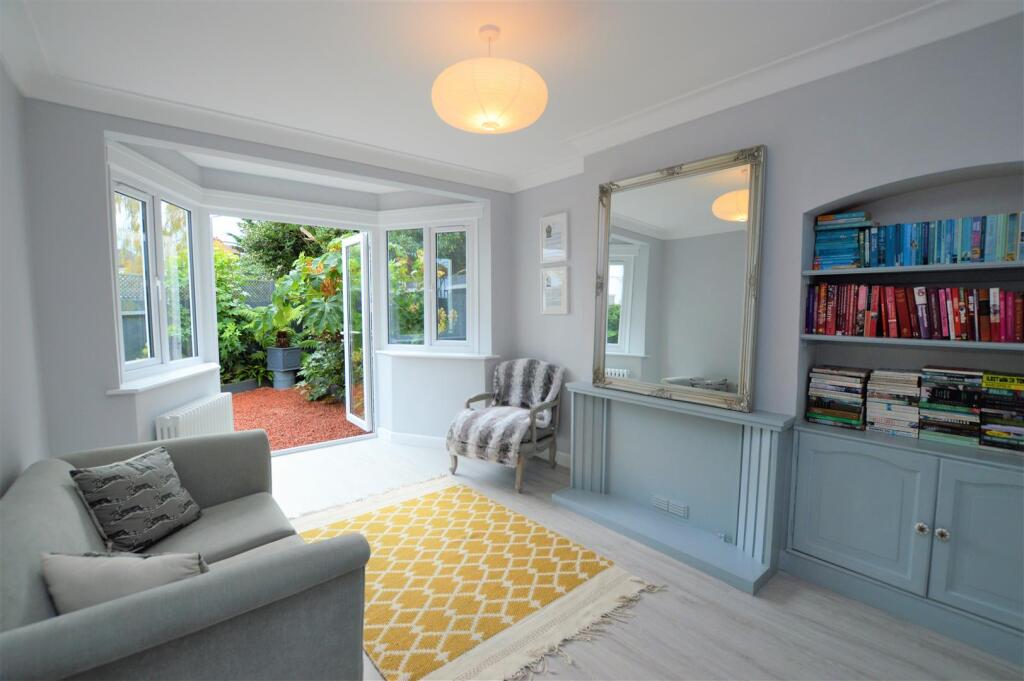 1 Short Way Rear Reception room.JPG