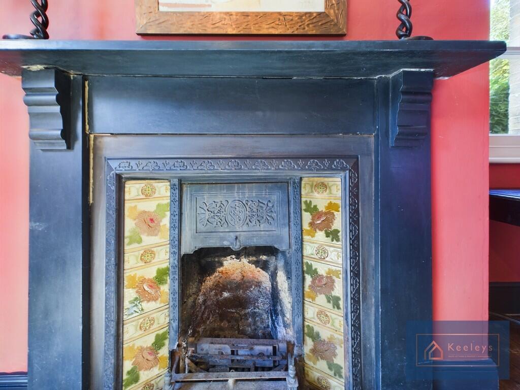 Fireplace - Dinin...