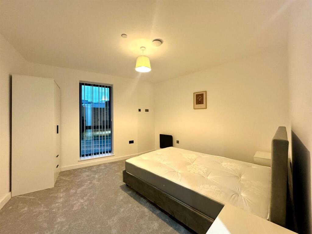 Bedroom pic 3.jpeg