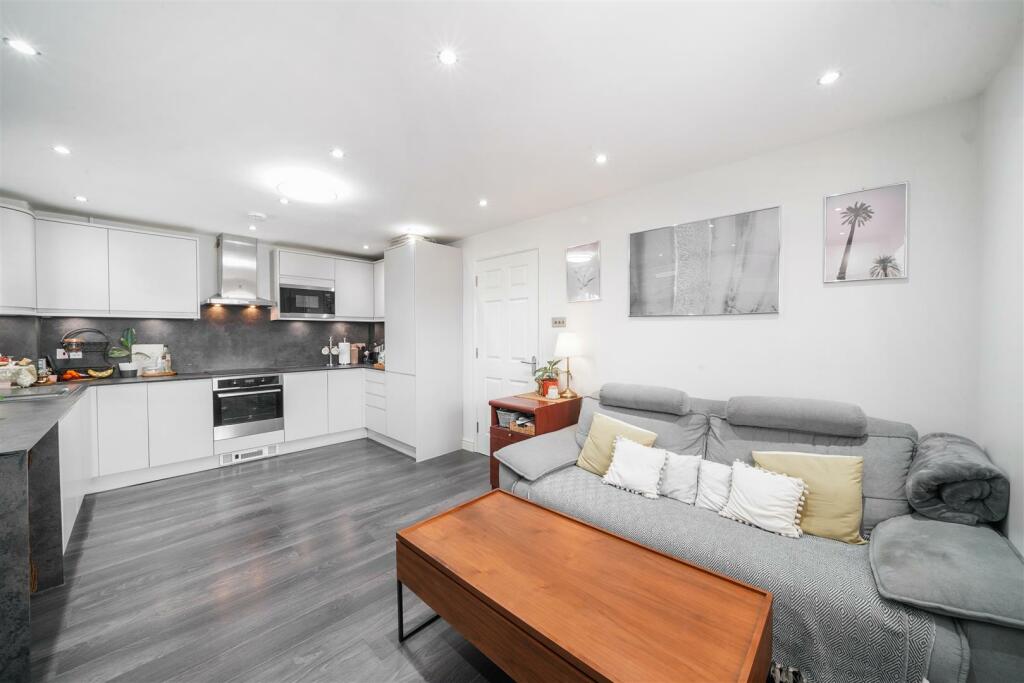105 Conifer Way - GHfp5GHdYp5Qgx469rEb.jpg