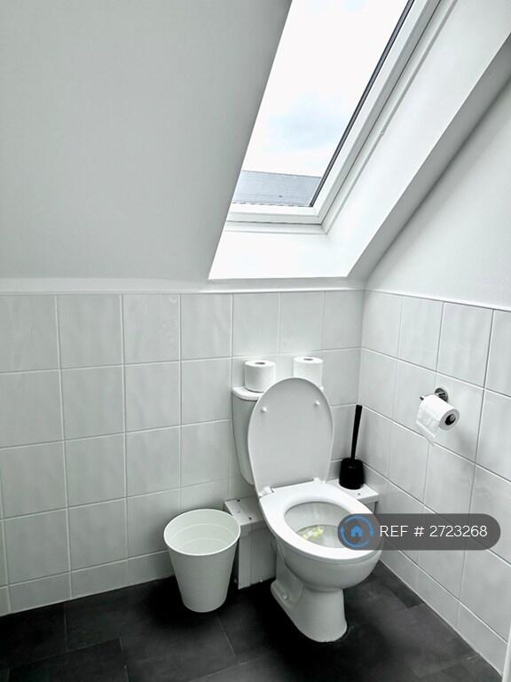 Master Bed En Suite
