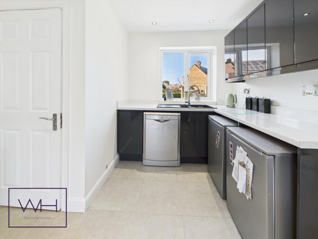 CAM03785G0-PR0241-ST