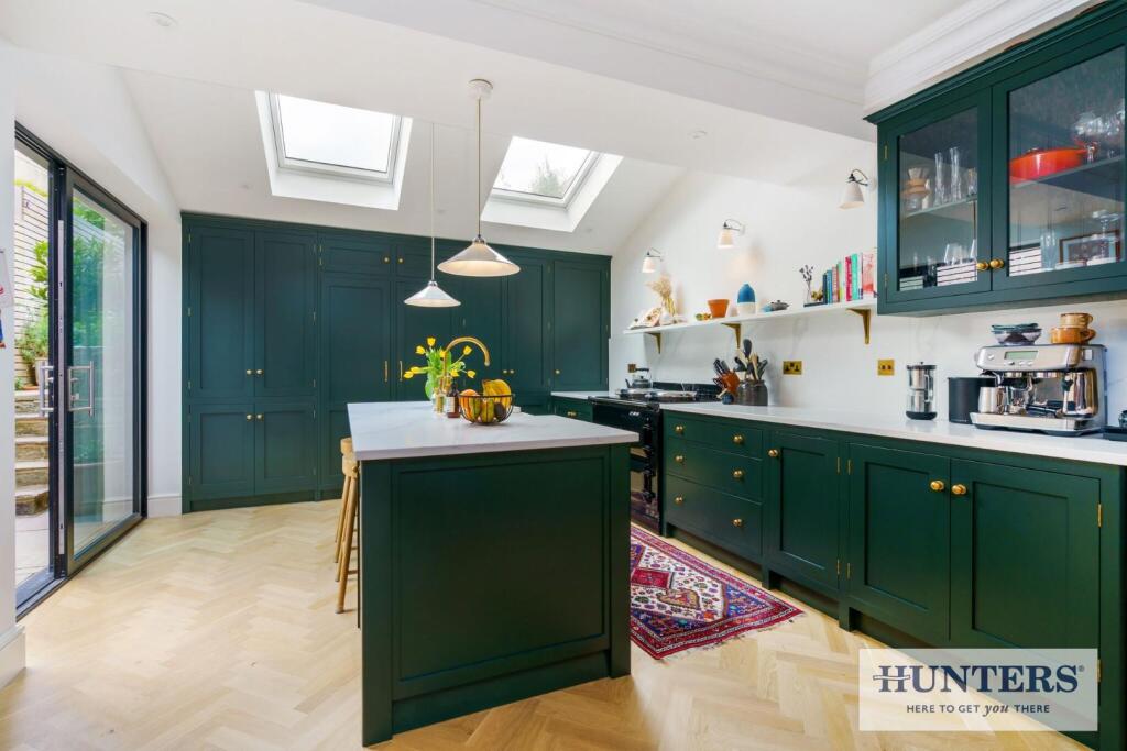 92167_61 Town Street Guiseley (10) - Copy_low.jpg