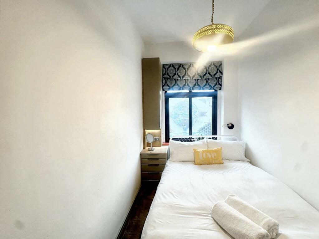 notte bed 2  (1).jpeg