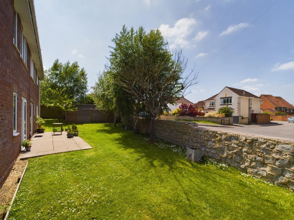 CAM02023G0-PR0052-STILL018