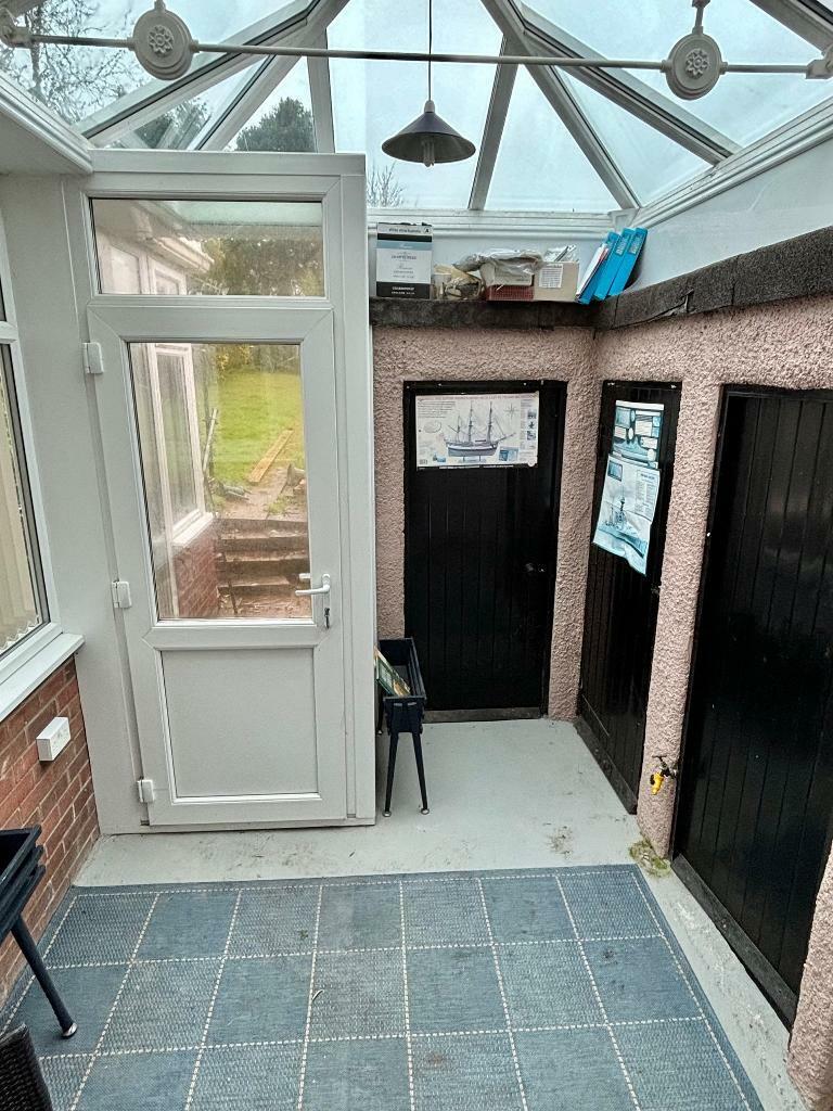 Rear Lean-To