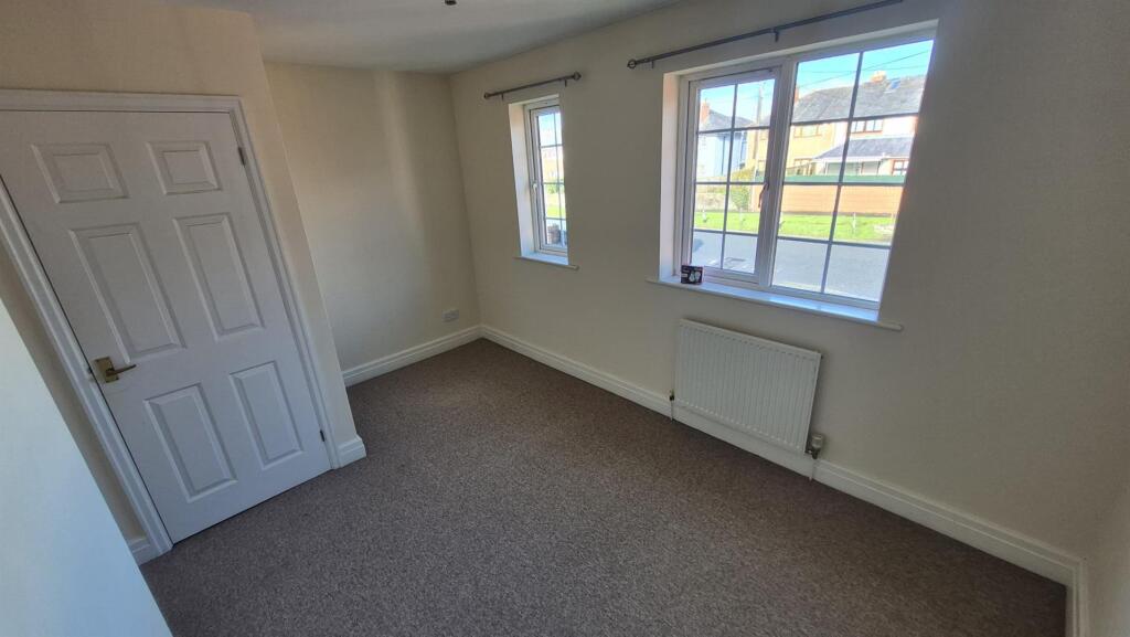 85aCR Bedroom 1 3.jpeg