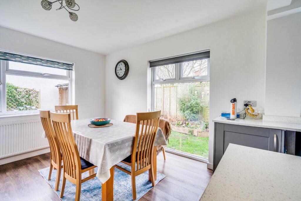 1.5 - dining area.jpg