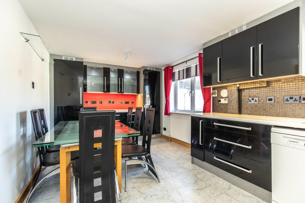 Collingwood Court...
