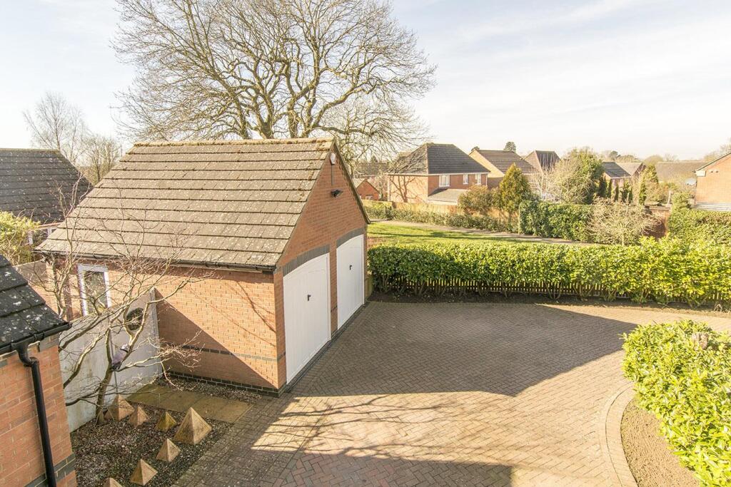 Double Garage &amp; Parking