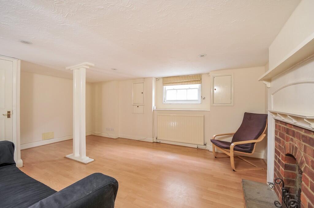 Annexe living roo...