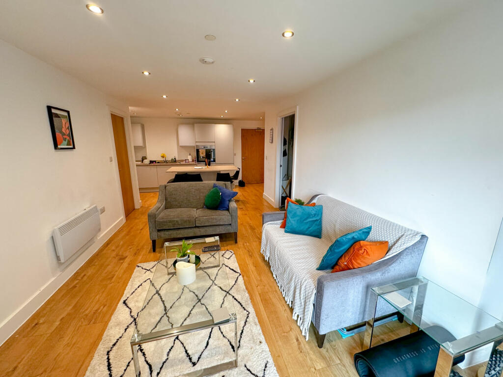 leyalandhouse76IMG_2267_edited.jpg