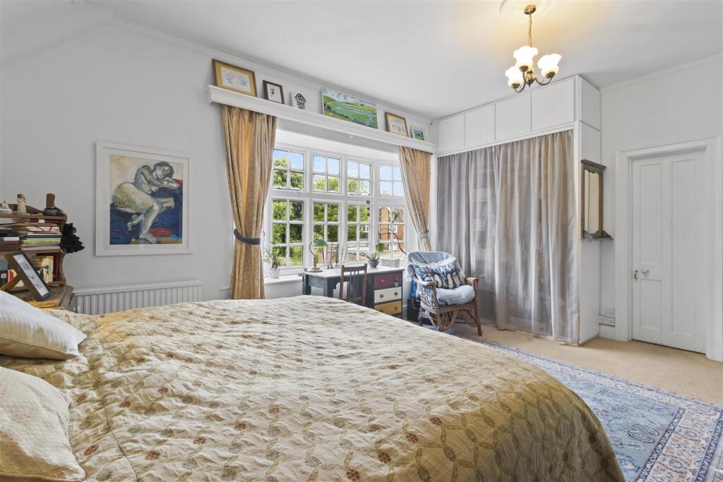 bedroom one #4.jpg