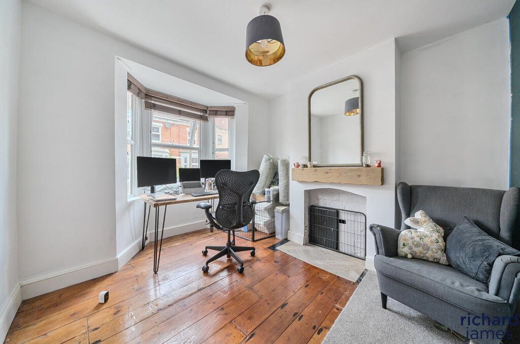 32ef91953f1b4493a2aba26f0bd7237e