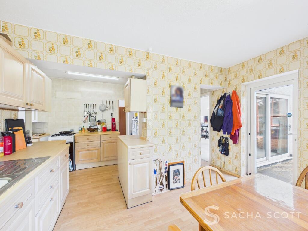 Kitchen / Breakfast Room